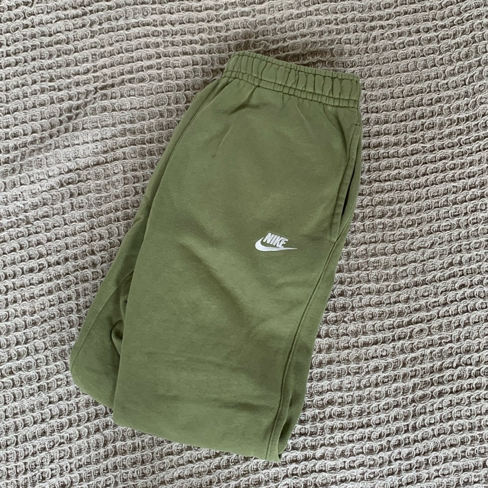 Nike Men's Sportswear Club Fleece Joggers